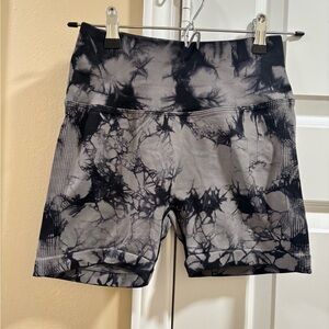 Women's Tie-Dye Bike Shorts - Black and Gray